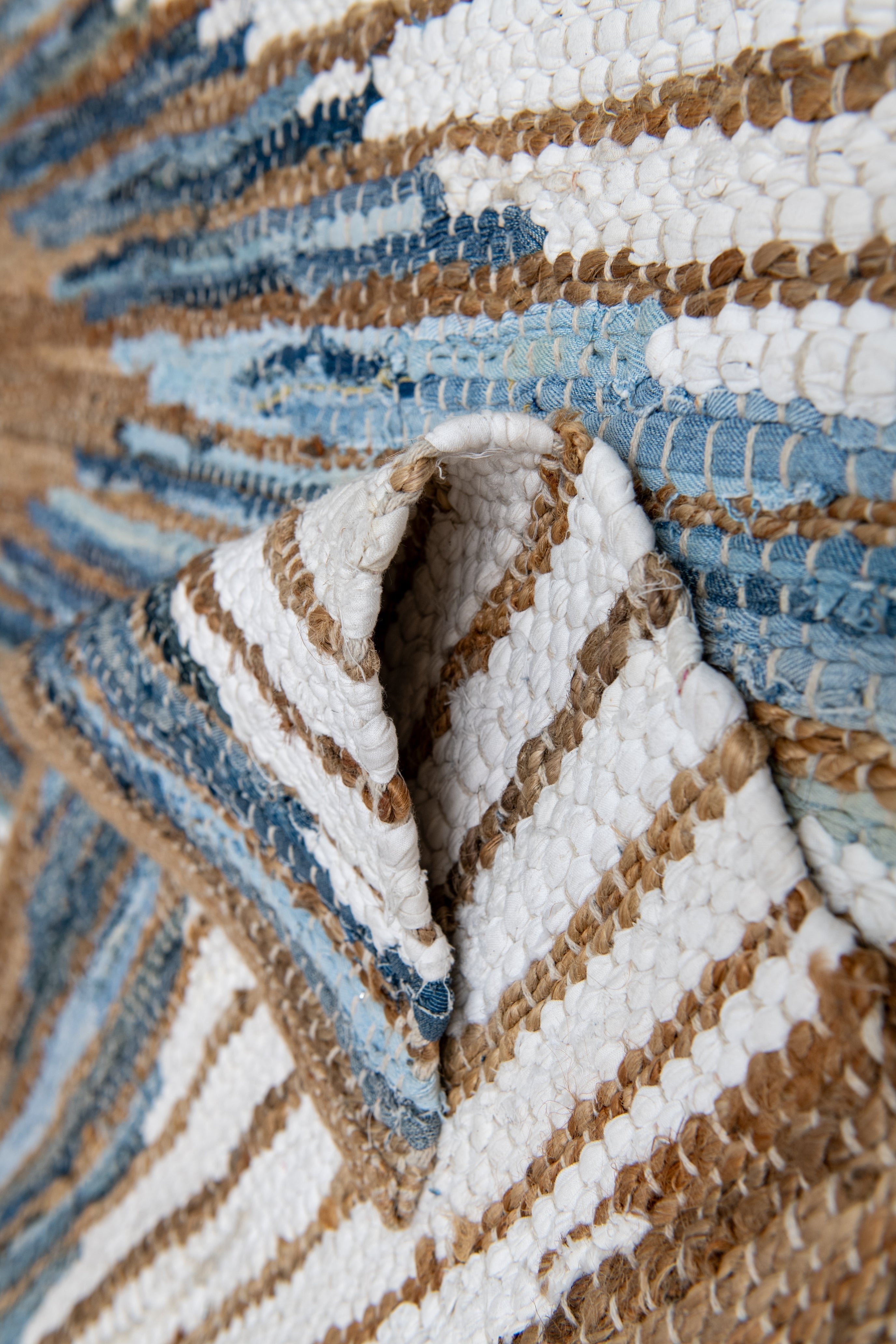 Impeccable Structured Motif Rug - Natural Jute, Denim & Cotton - Rectangle