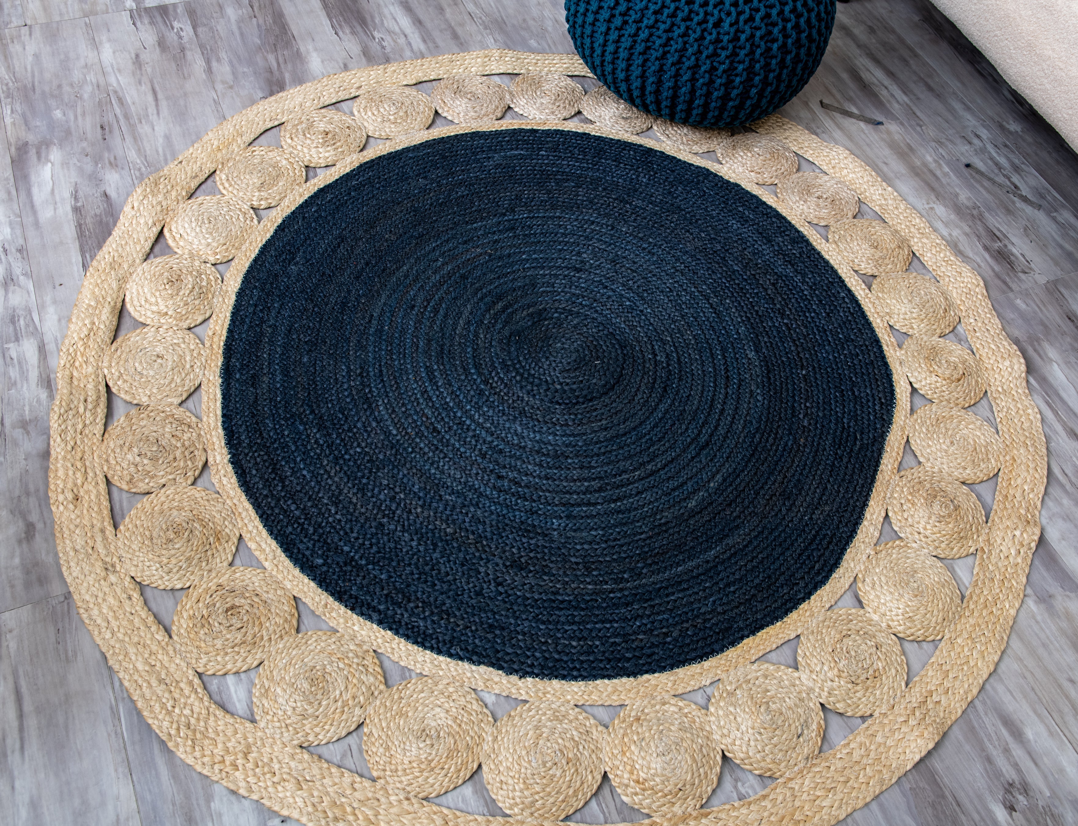 Handmade Braided Area Rug with Grey Center - Jute -Round