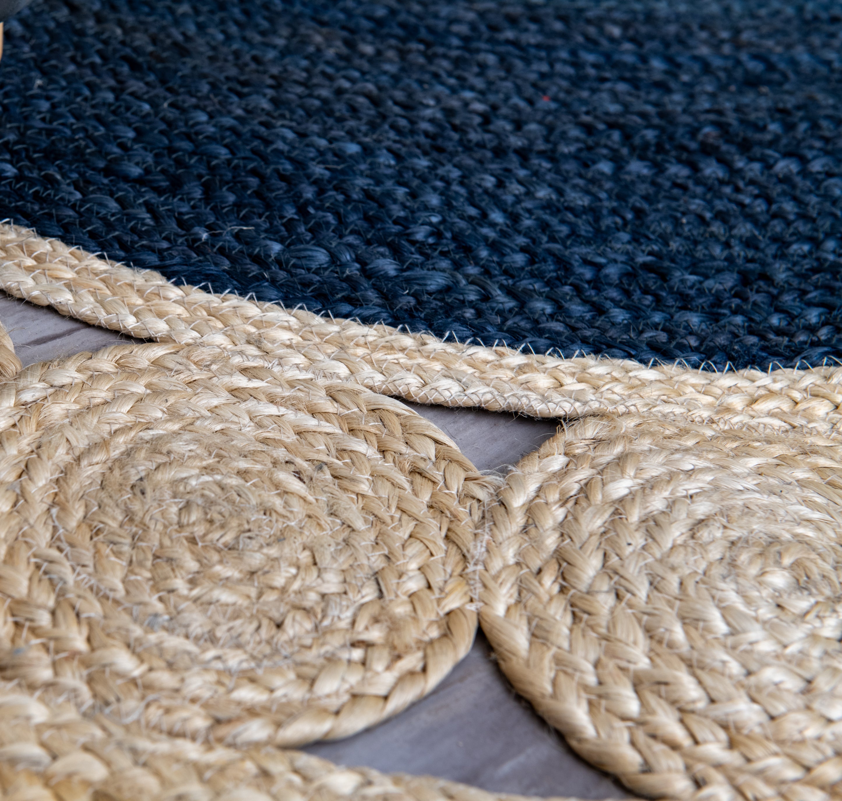 Handmade Braided Area Rug with Grey Center - Jute -Round
