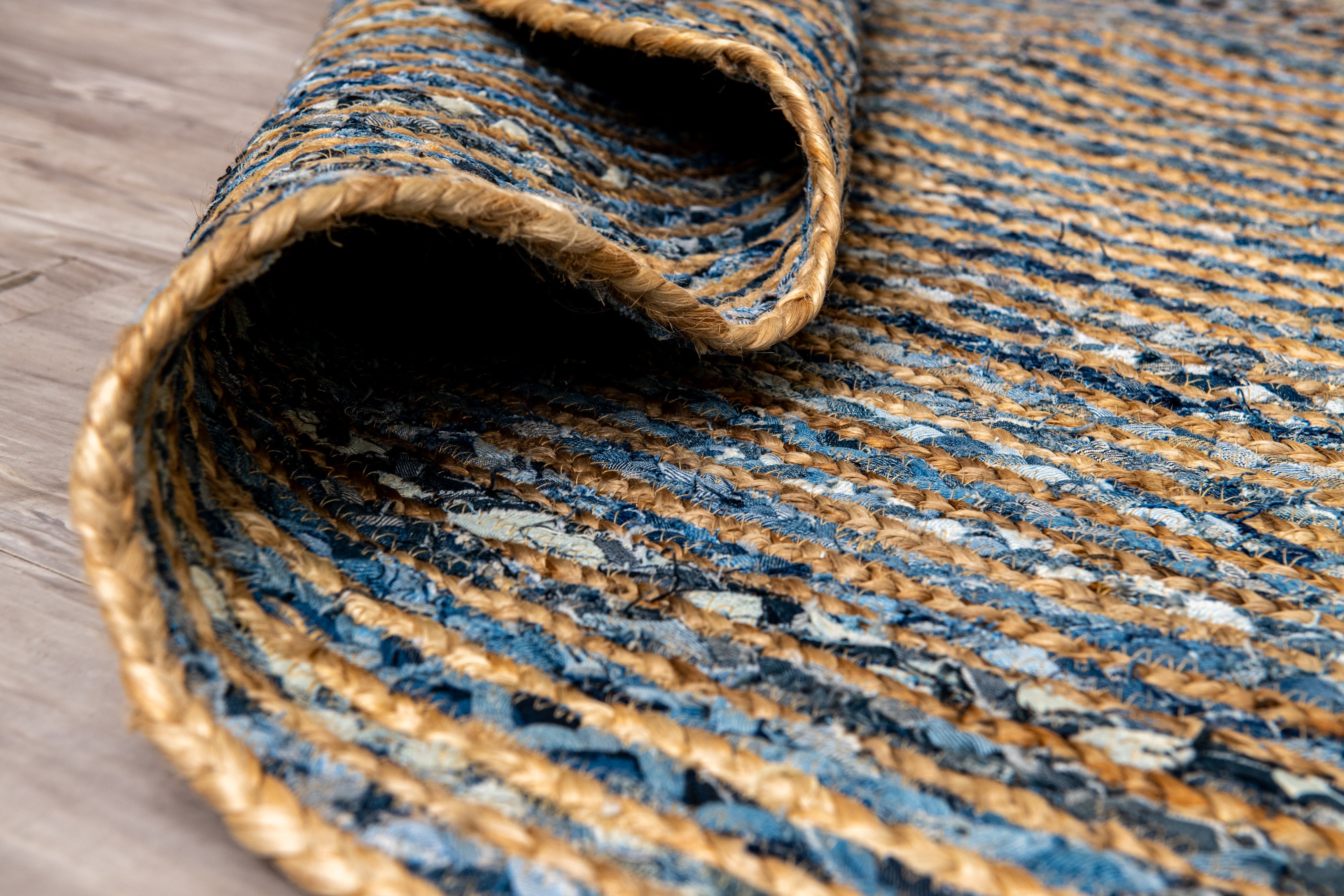 Handcrafted Pattern Rug - Natural Jute & Denim  - Oval