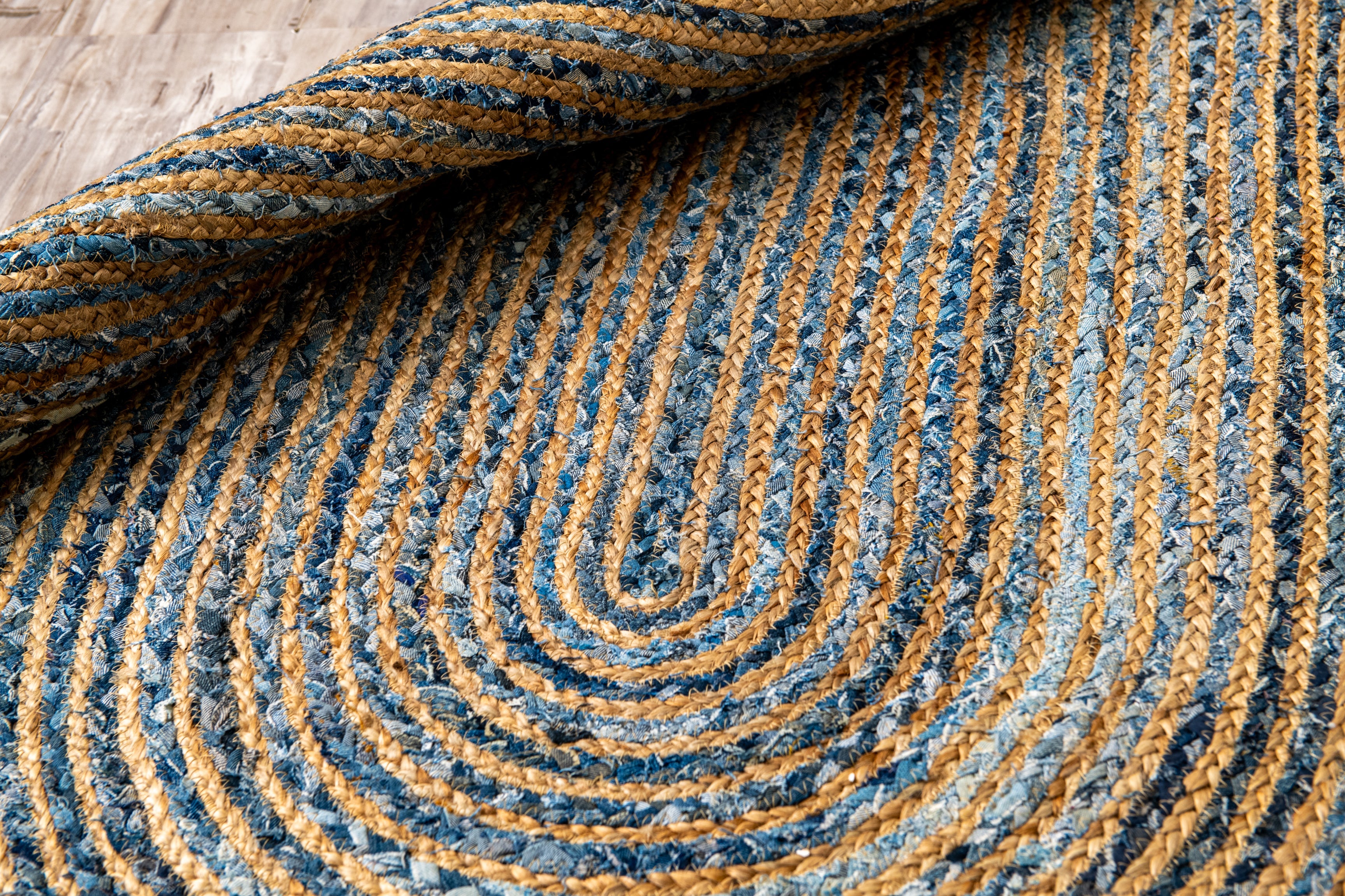 Handcrafted Pattern Rug - Natural Jute & Denim  - Oval