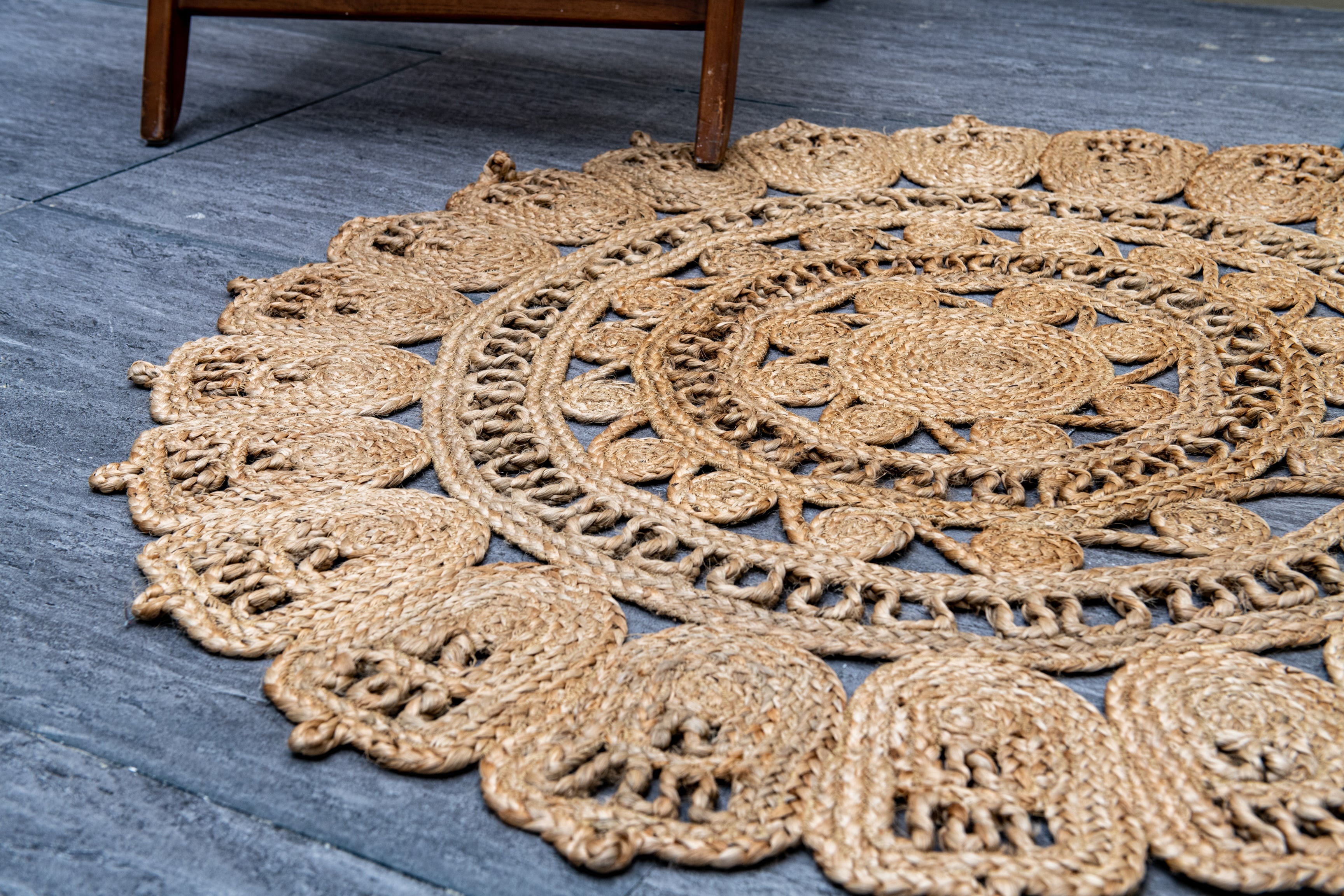 Artisan Braided Rug - Jute -Round