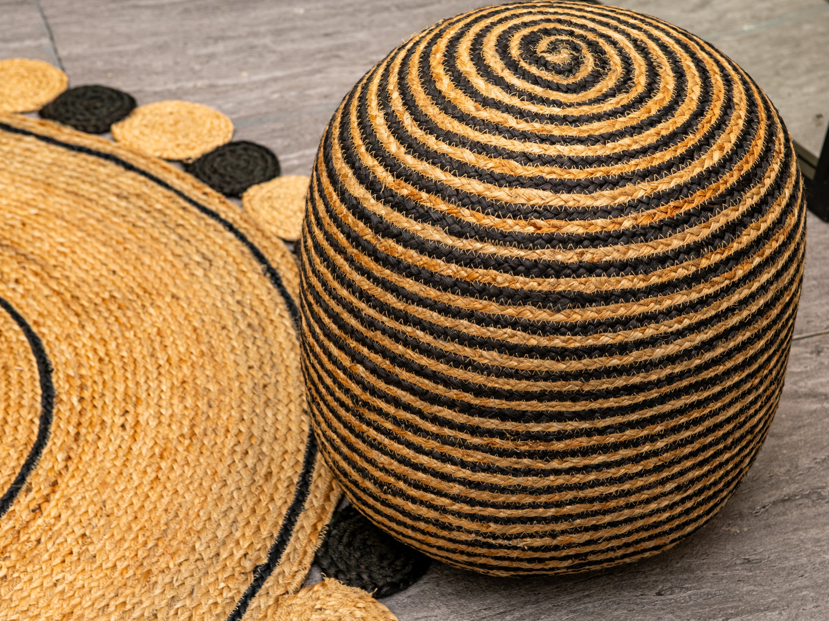 Braided Elegance Pouf - Natural Jute and Black