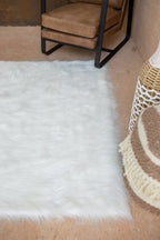 Sumptuous Fluffy Fur Carpet - Premium Long Fur - Snow White