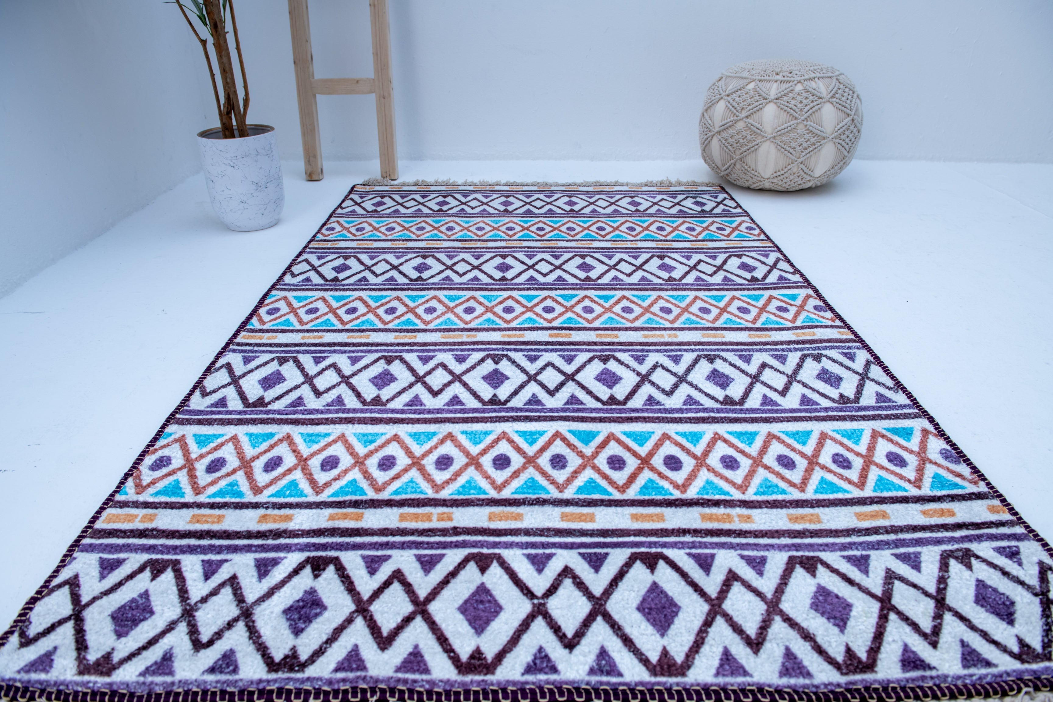 Heritage Motif Rug - Faux Silk- Rectangle