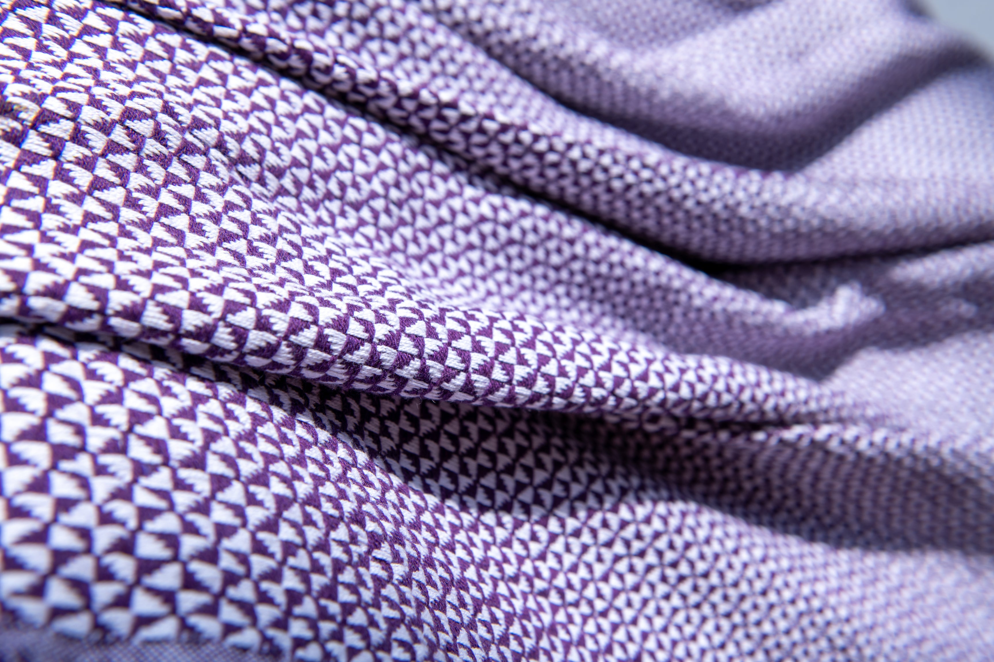 Geometric Pattern Sofa Throw- Purple and White