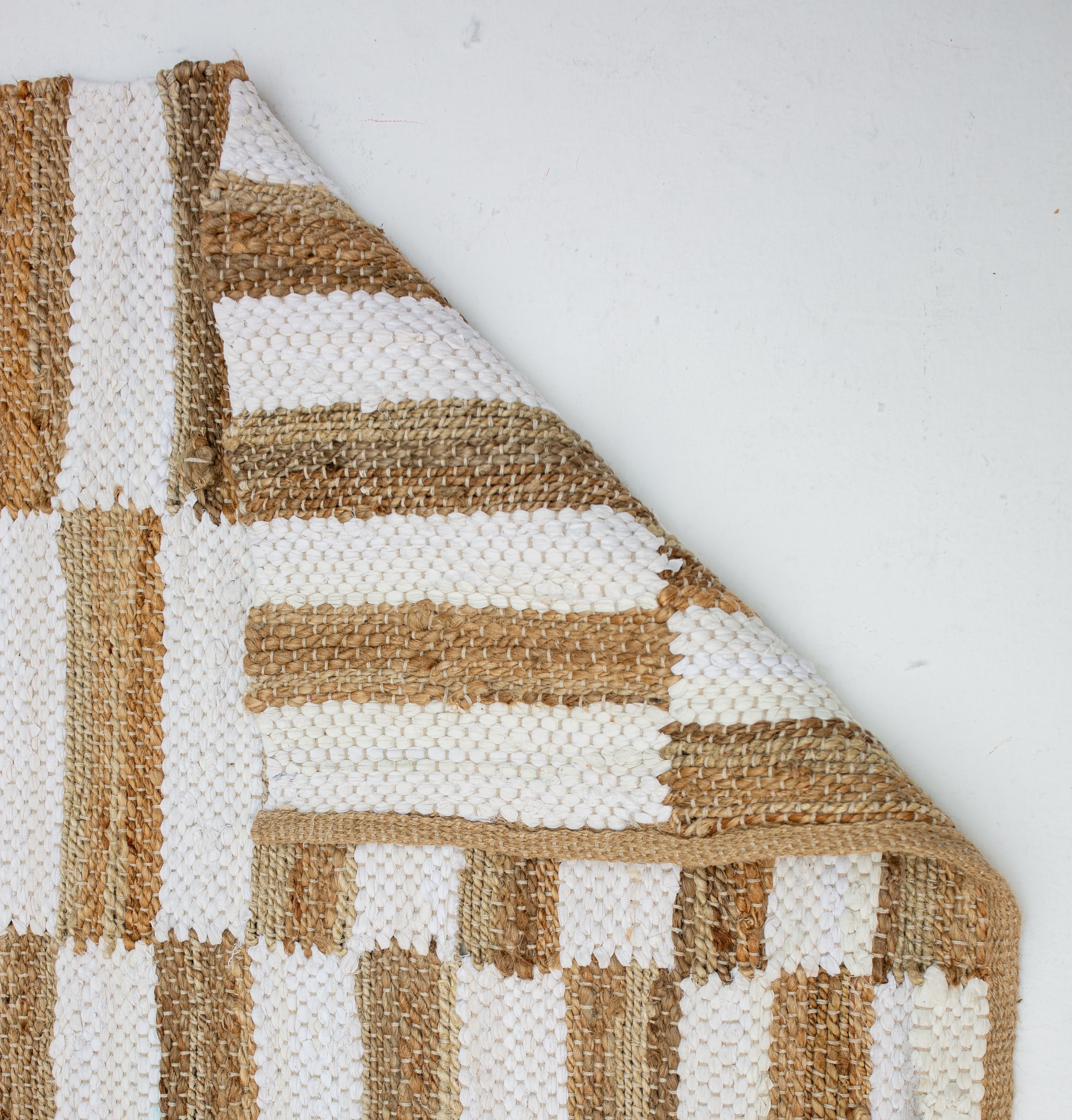 Woven Jute-Cotton Accent Rug