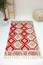 Tufted Cotton Dhurrie – Red Diamond Design