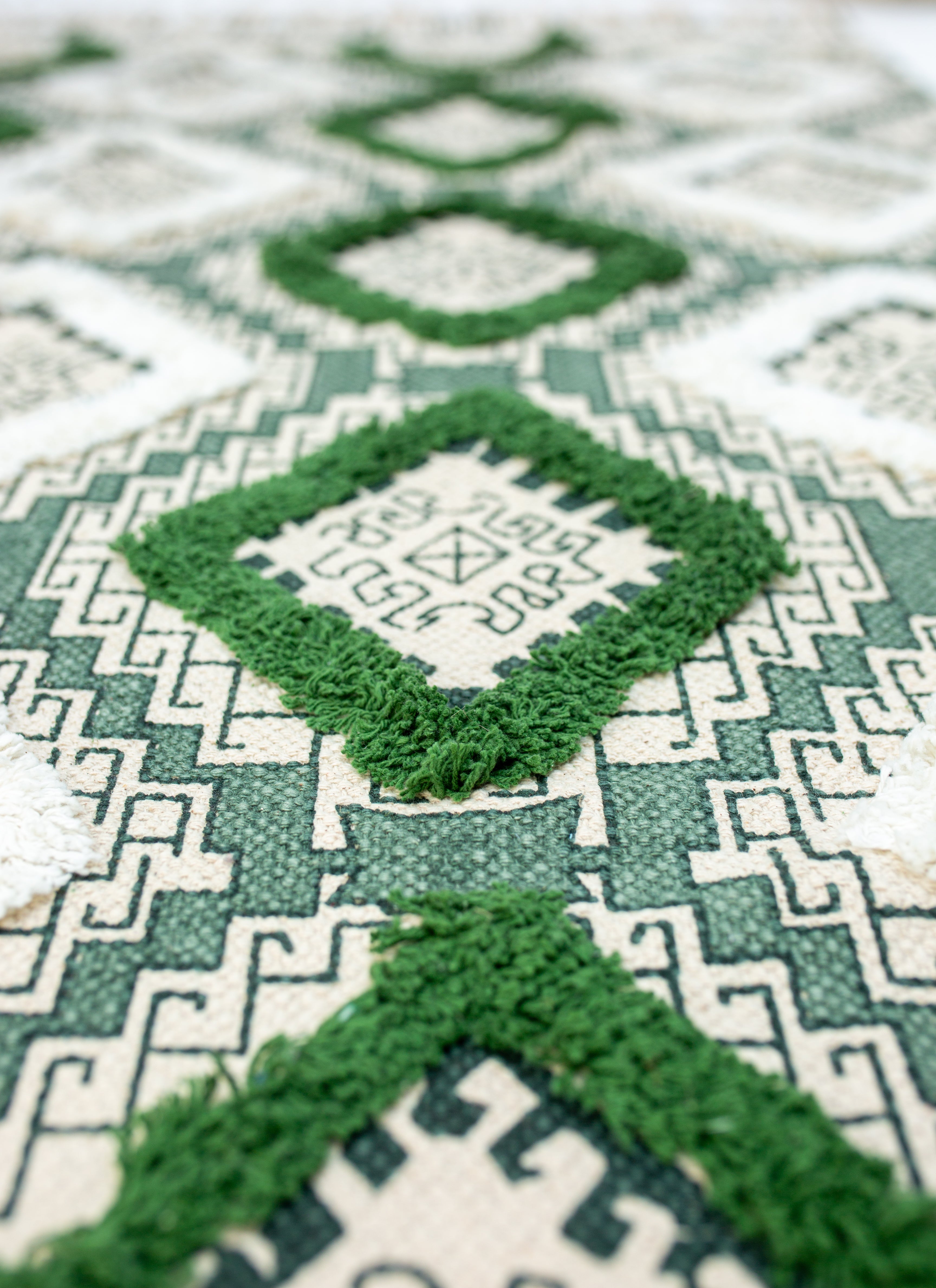 Tufted Cotton Dhurrie – Green Diamond Design